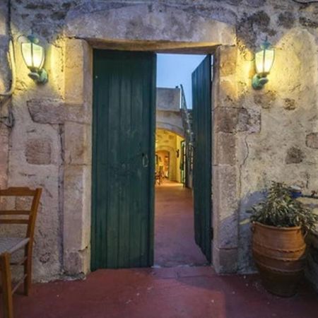 Moundros 1620 Venetian Residence Bagian luar foto