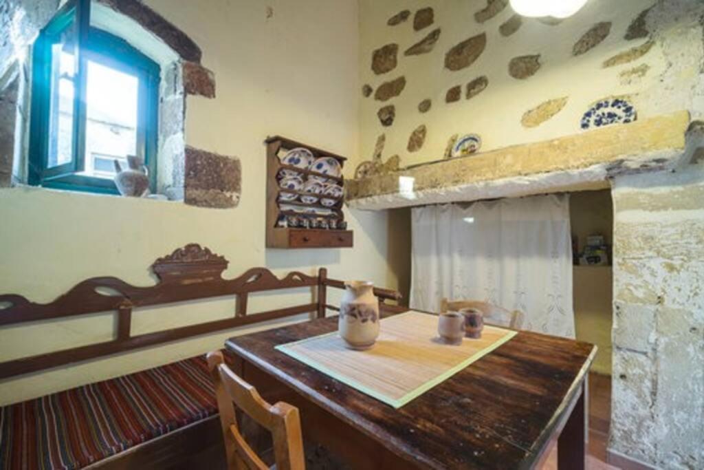 Moundros 1620 Venetian Residence Bagian luar foto